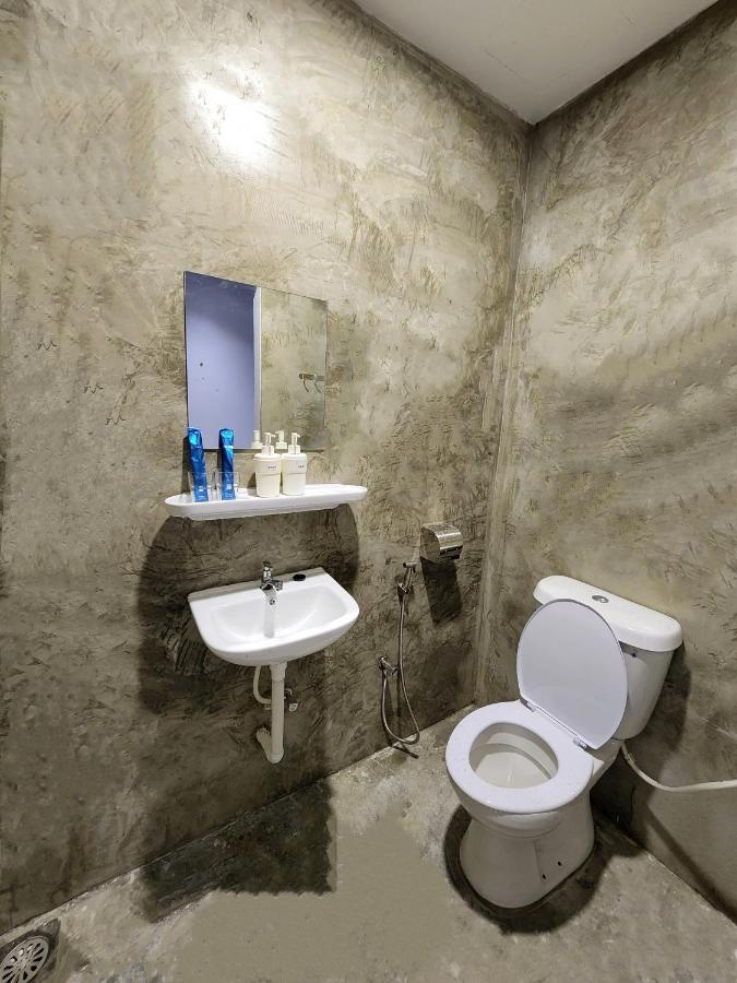 Gurney Coast Guest House By Sky Hive George Town Exteriör bild