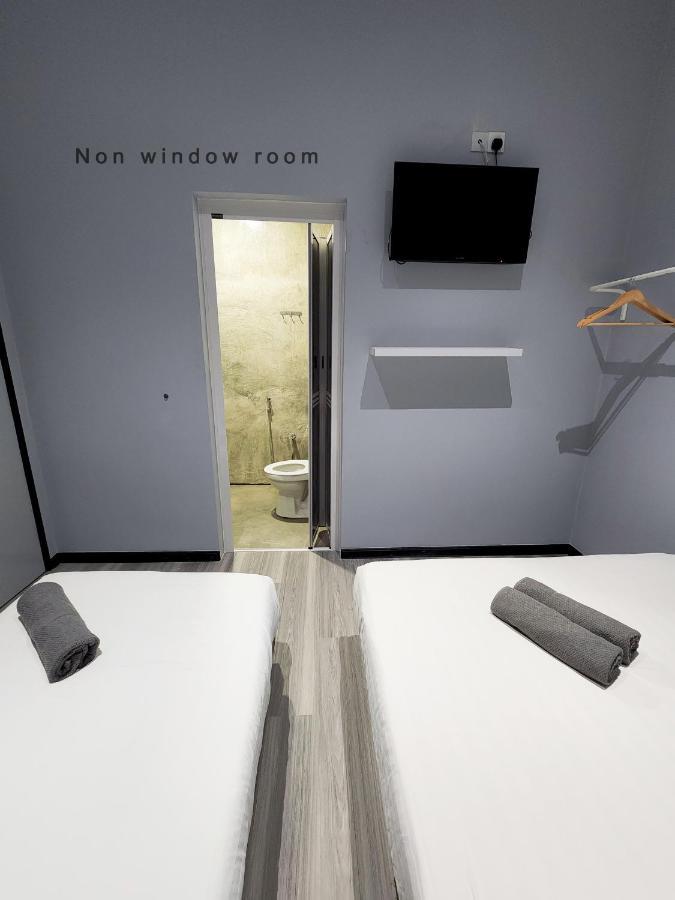 Gurney Coast Guest House By Sky Hive George Town Exteriör bild