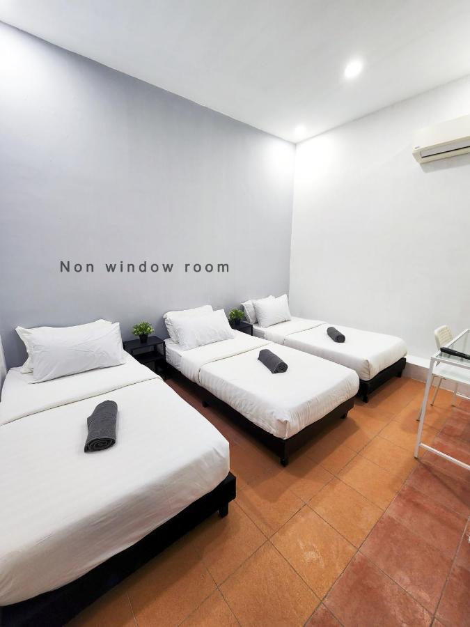 Gurney Coast Guest House By Sky Hive George Town Exteriör bild