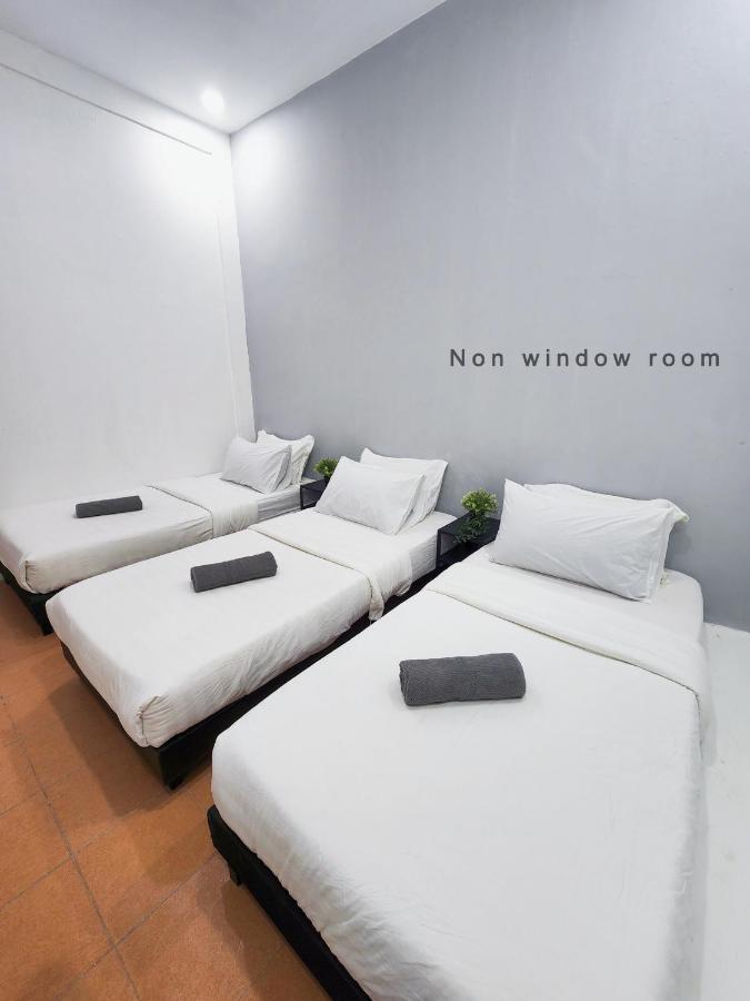 Gurney Coast Guest House By Sky Hive George Town Exteriör bild